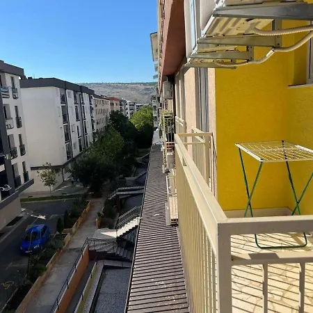 Golden Parrot Διαμέρισμα Ποντγορίτσα