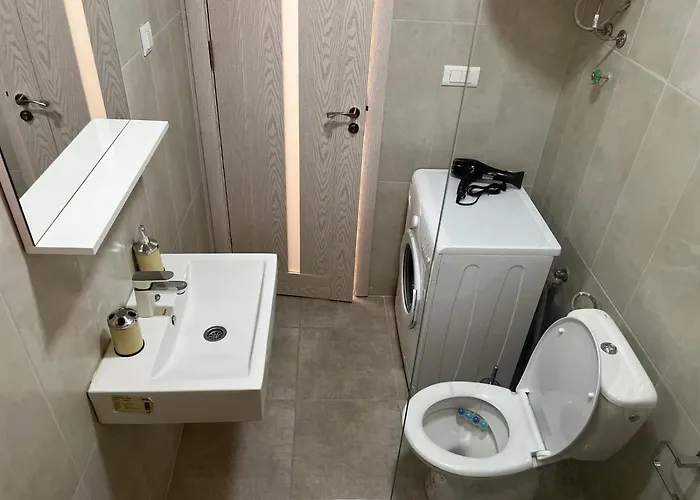 Golden Parrot Apartamento